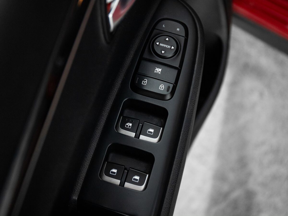 Kia Rio X (X-Line) 2020 - фото автомобиля