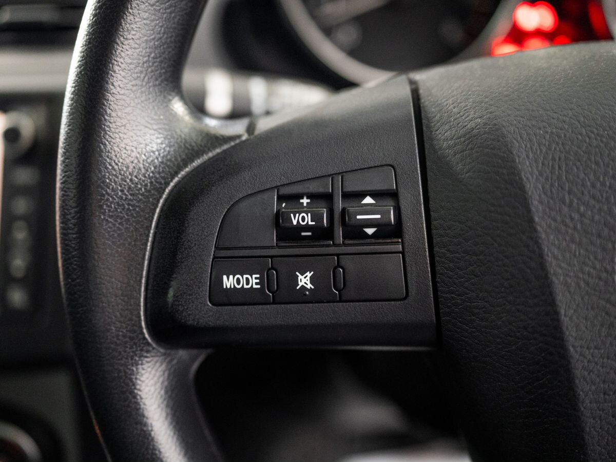 Mazda Axela 2011 - фото автомобиля