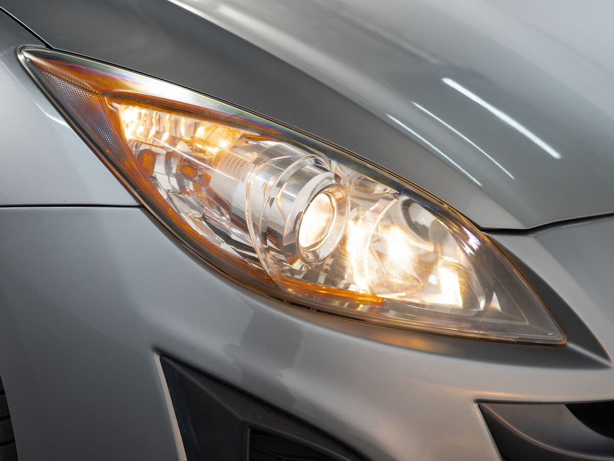 Mazda Axela 2011 - фото автомобиля