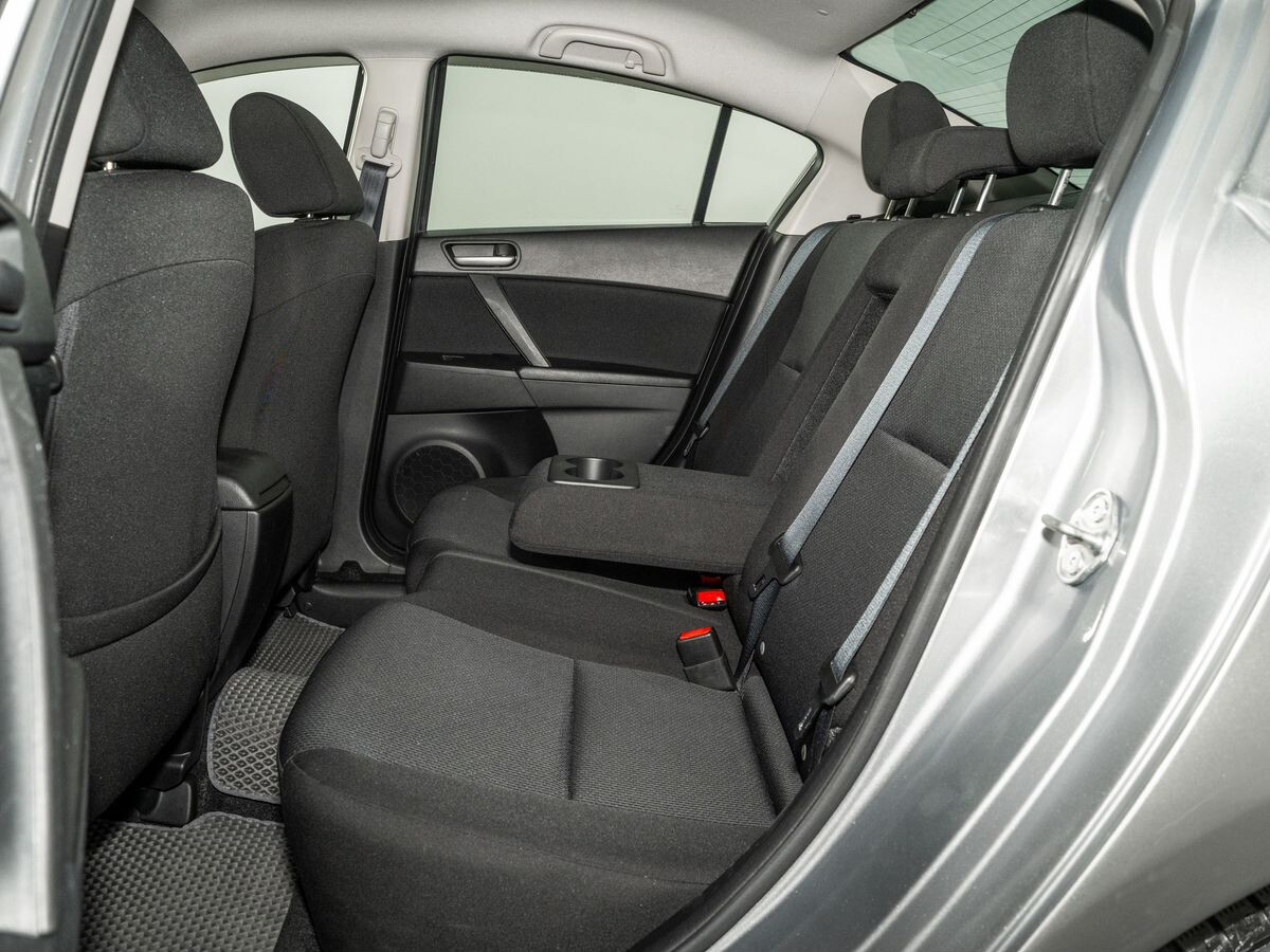 Mazda Axela 2011 - фото автомобиля