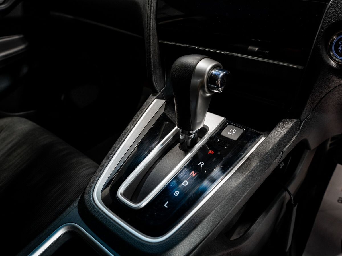 Honda Shuttle 2019 - фото автомобиля