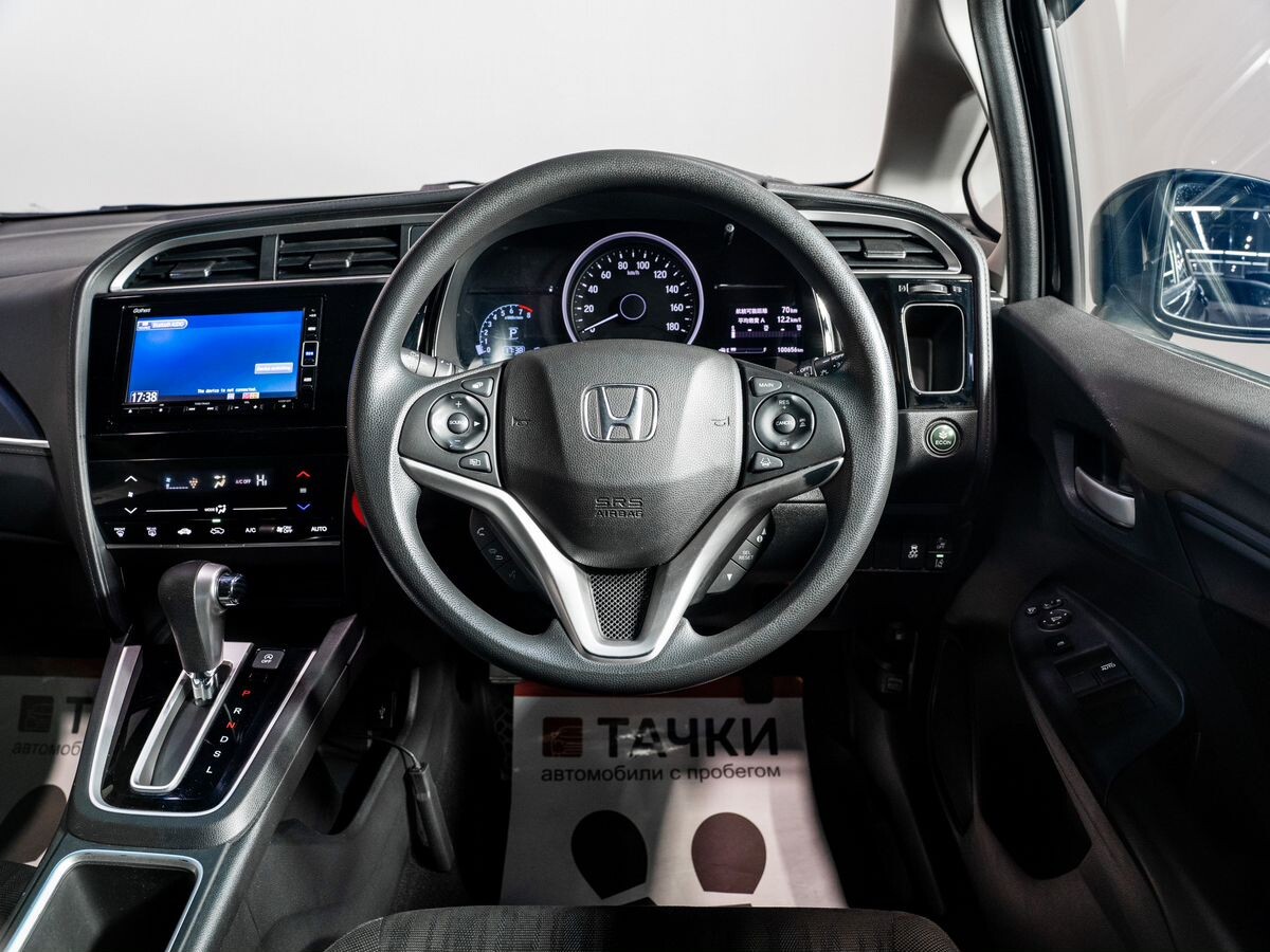 Honda Shuttle 2019 - фото автомобиля