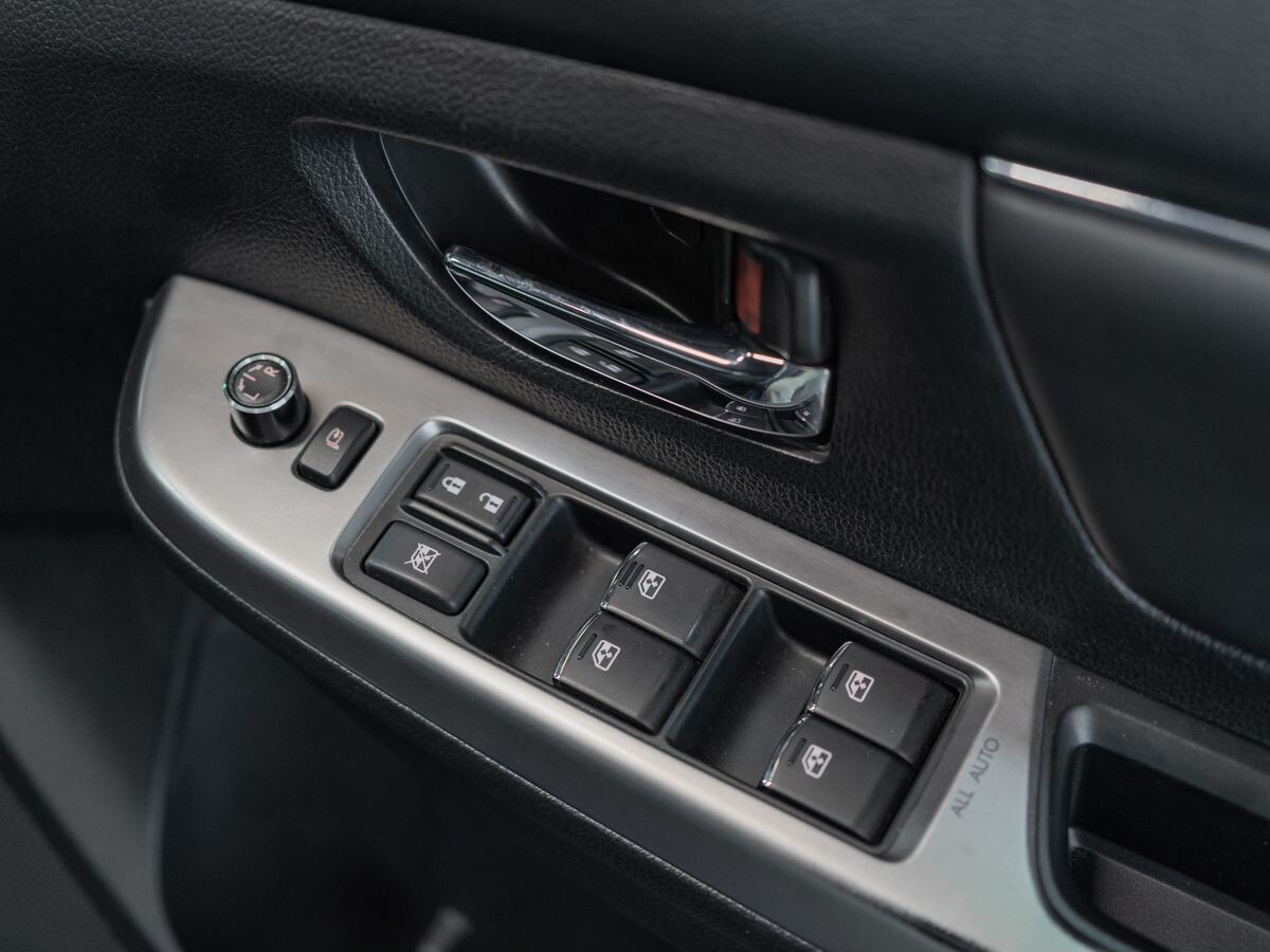 Subaru Levorg 2015 - фото автомобиля