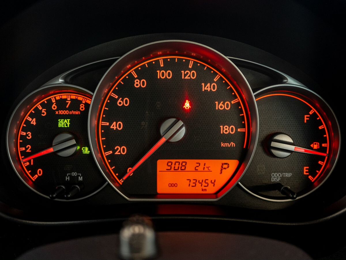 Toyota Ractis 2010 - фото автомобиля