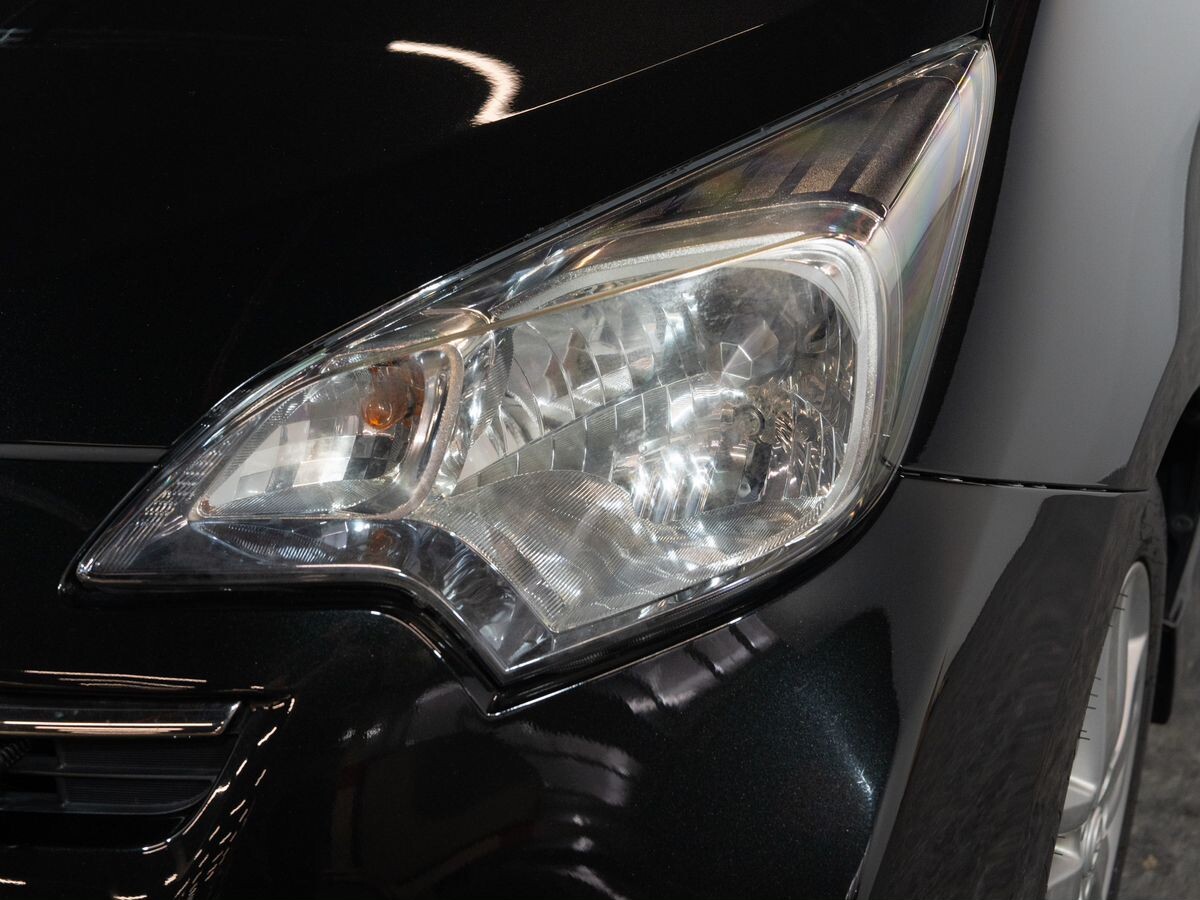 Toyota Ractis 2010 - фото автомобиля