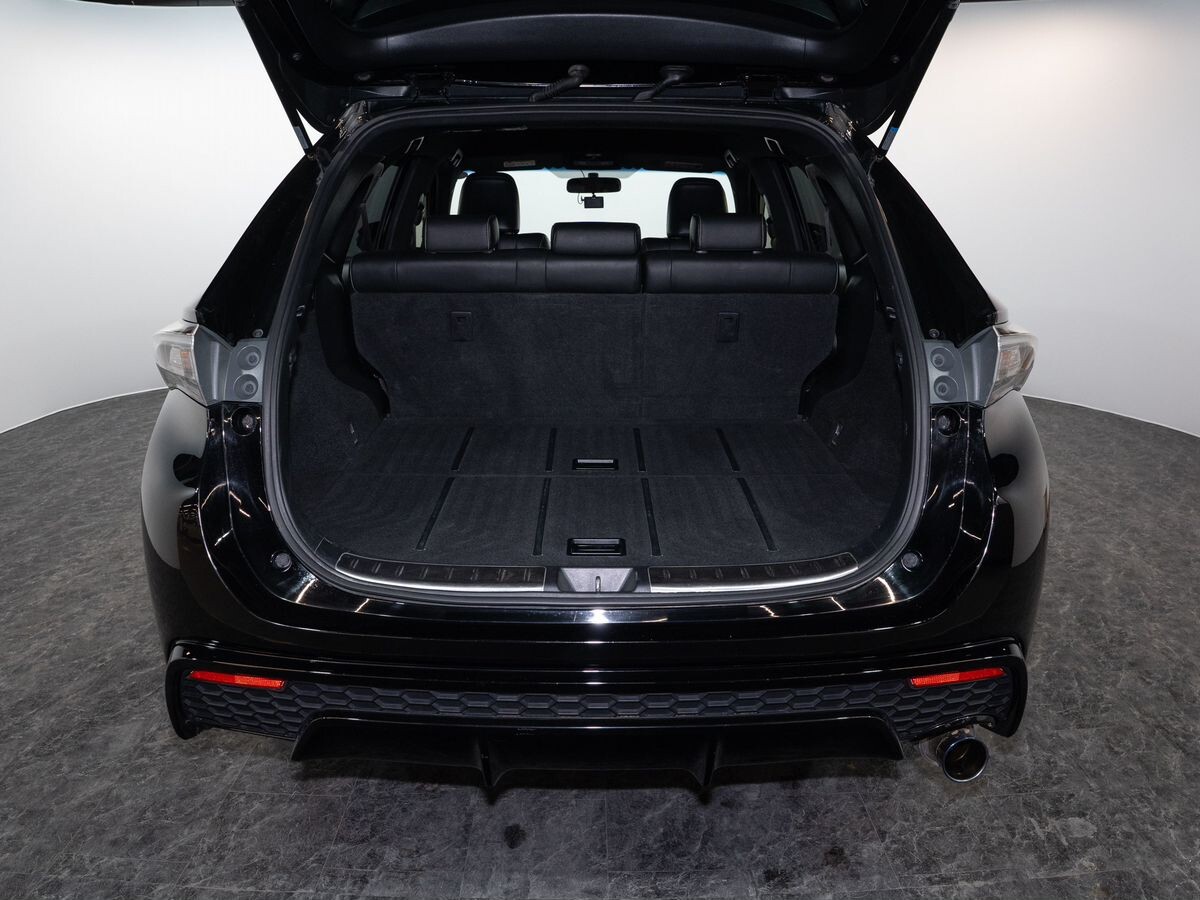 Toyota Harrier 2017 - фото автомобиля