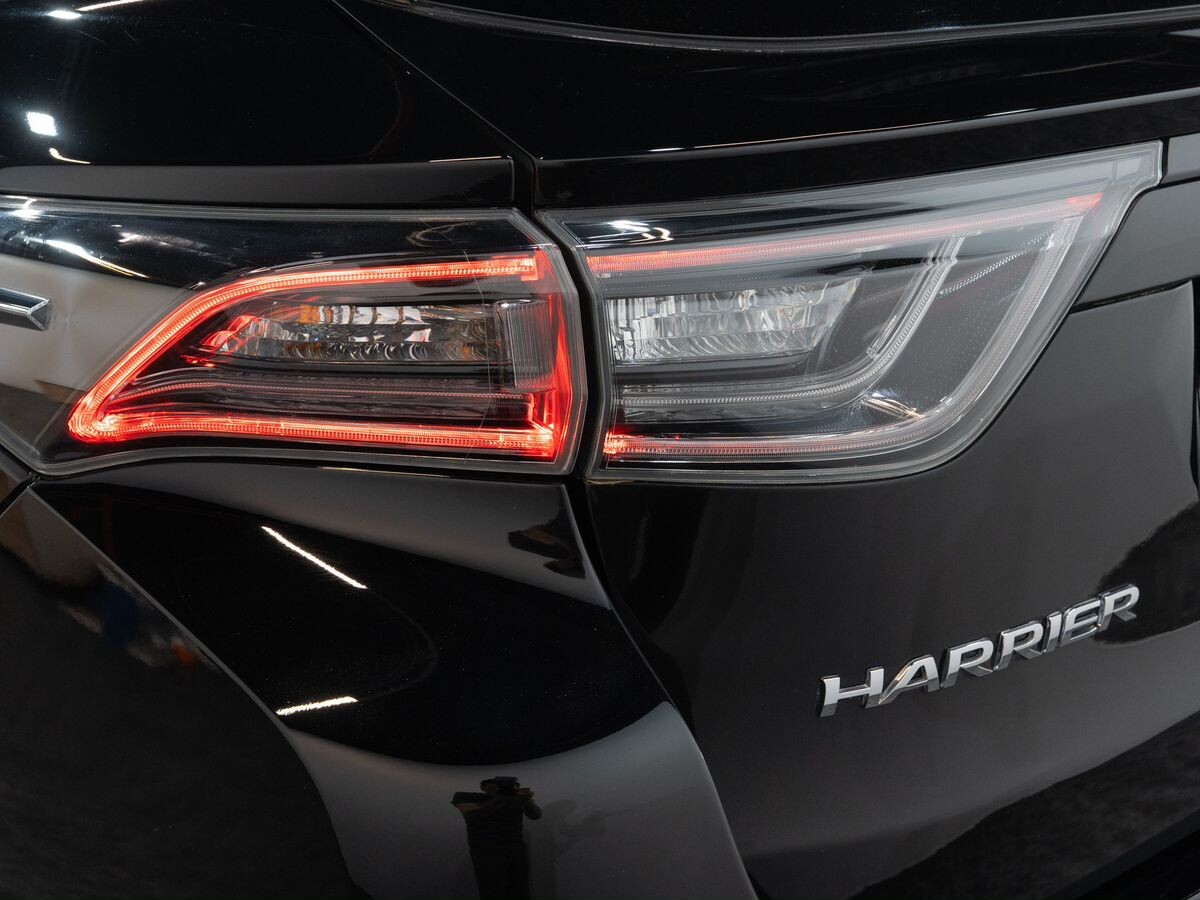 Toyota Harrier 2017 - фото автомобиля