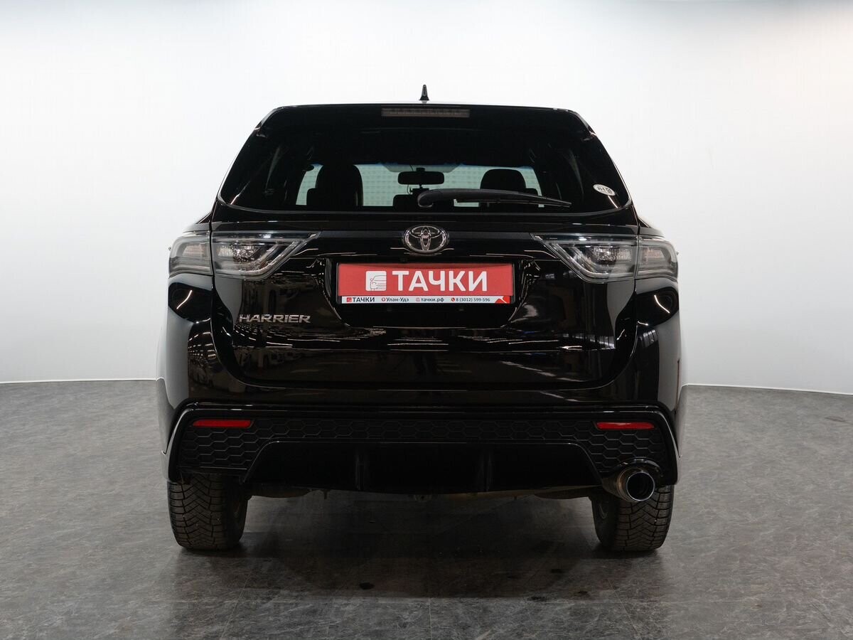 Toyota Harrier 2017 - фото автомобиля