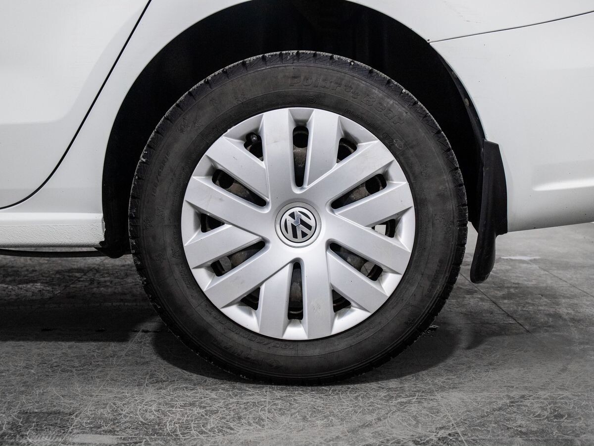 Volkswagen Polo 2013 - фото автомобиля