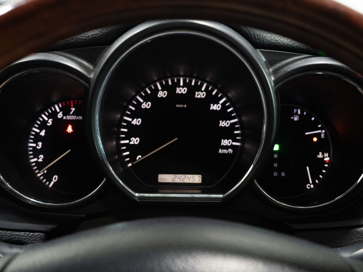 Toyota Harrier 2006 - фото автомобиля