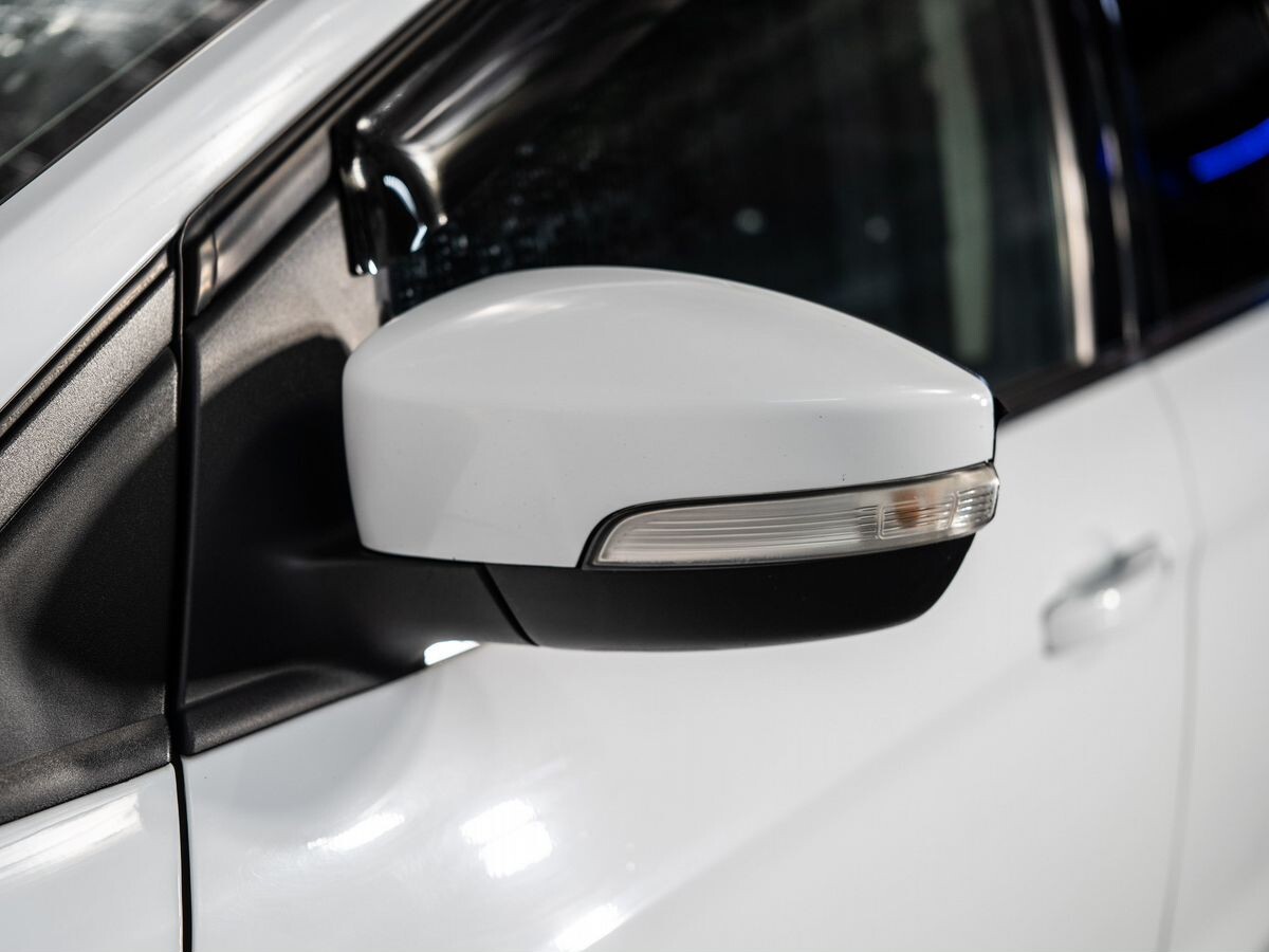 Ford Kuga 2013 - фото автомобиля