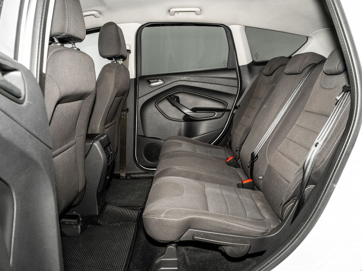 Ford Kuga 2013 - фото автомобиля