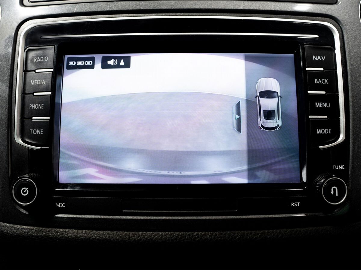 Volkswagen Tiguan 2013 - фото автомобиля