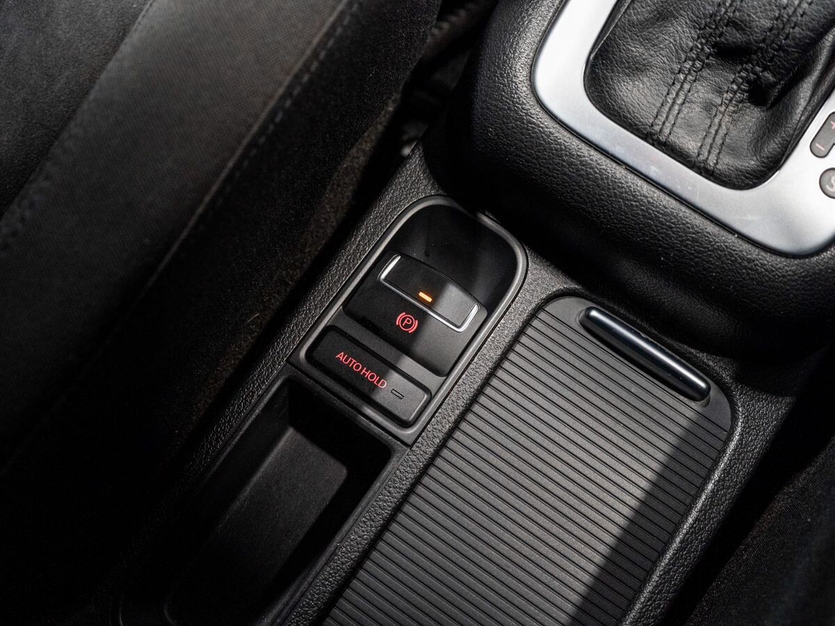 Volkswagen Tiguan 2013 - фото автомобиля