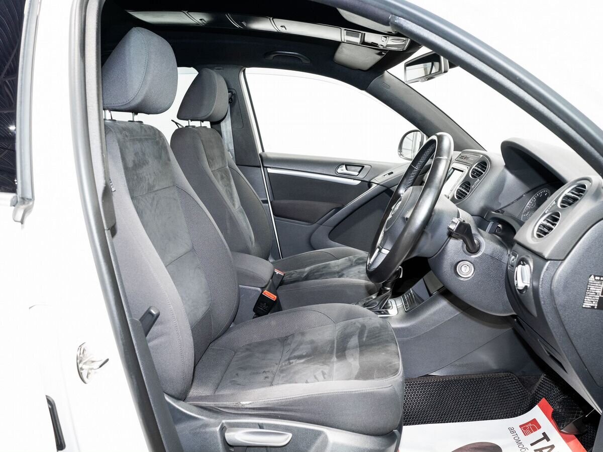 Volkswagen Tiguan 2013 - фото автомобиля