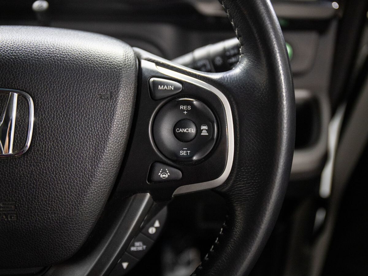 Honda Stepwgn 2015 - фото автомобиля