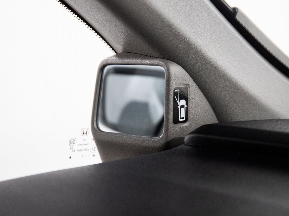 Honda Stepwgn 2015 - фото автомобиля