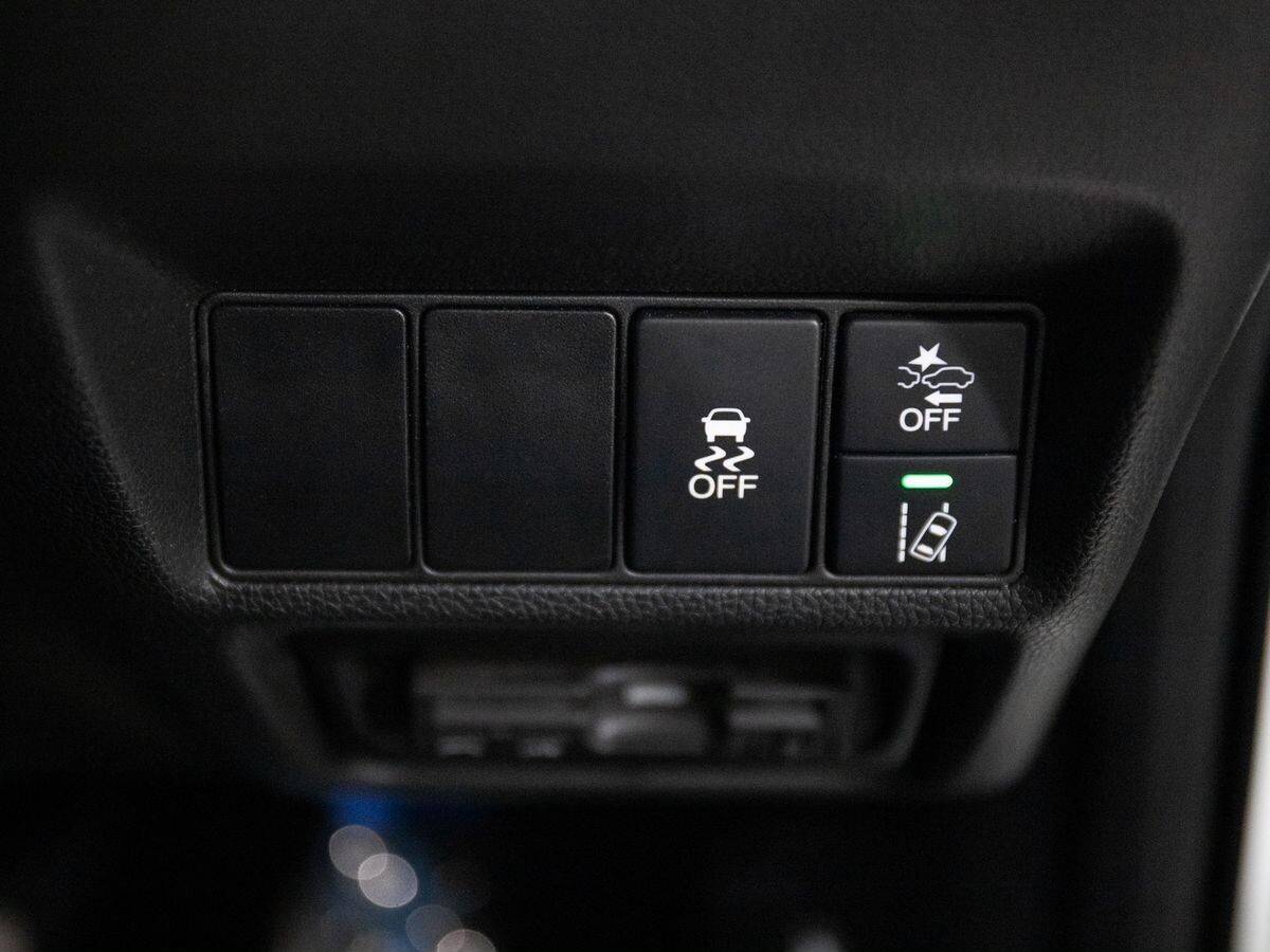 Honda Stepwgn 2015 - фото автомобиля