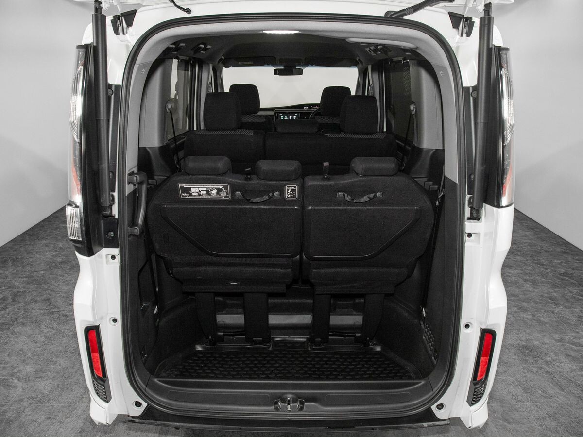 Honda Stepwgn 2015 - фото автомобиля