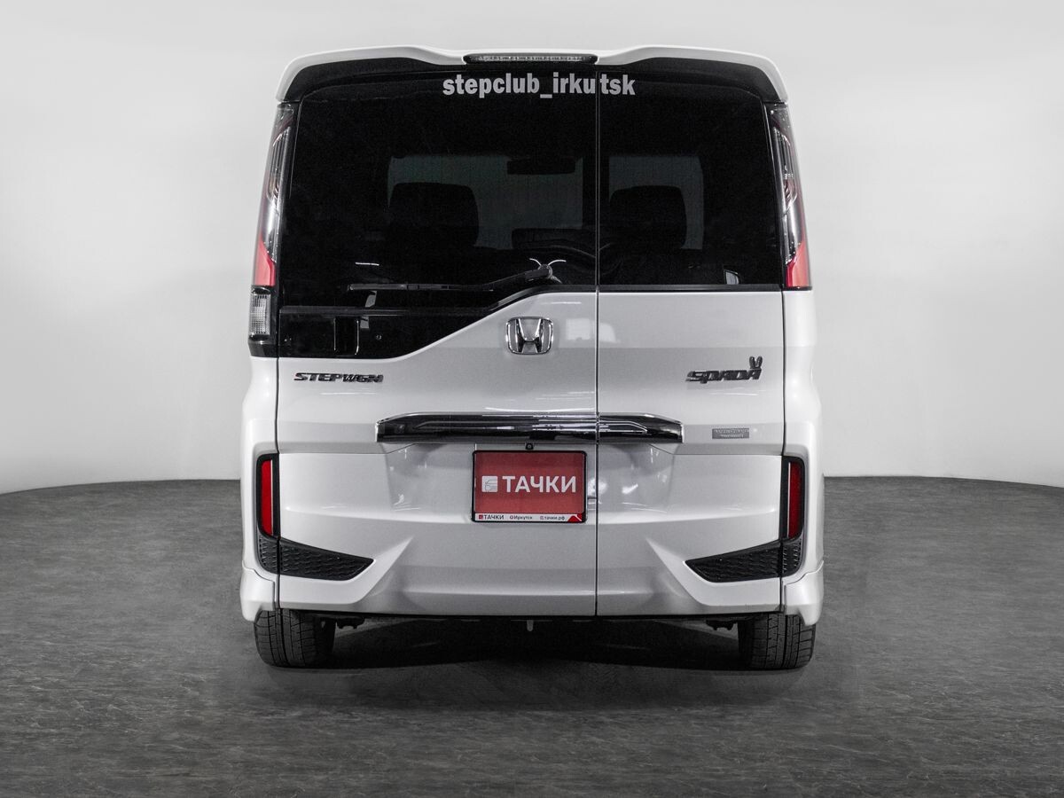 Honda Stepwgn 2015 - фото автомобиля