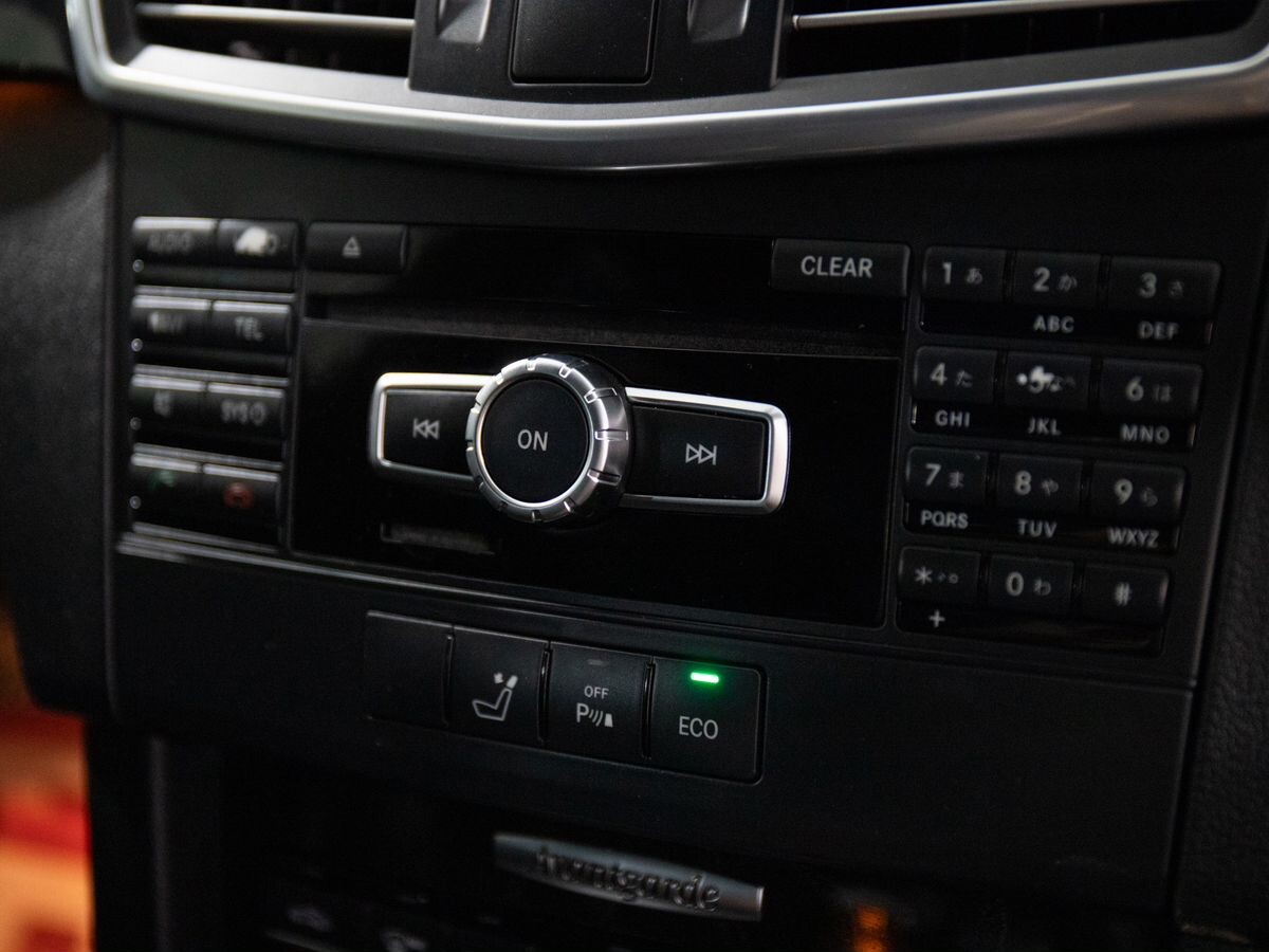 Mercedes-Benz E-Class 2013 - фото автомобиля