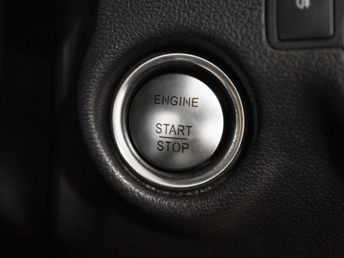 Mercedes-Benz E-Class 2013 - фото автомобиля