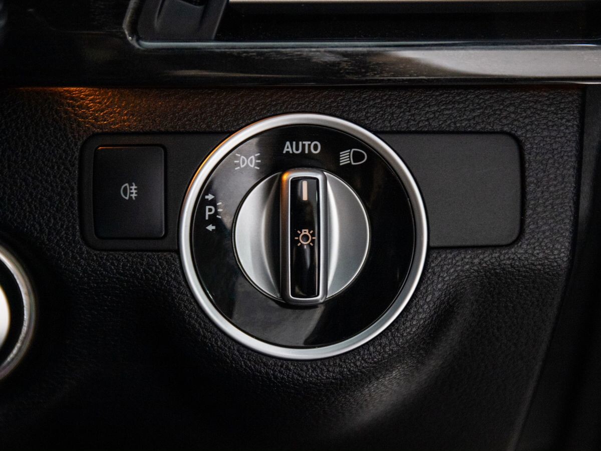 Mercedes-Benz E-Class 2013 - фото автомобиля