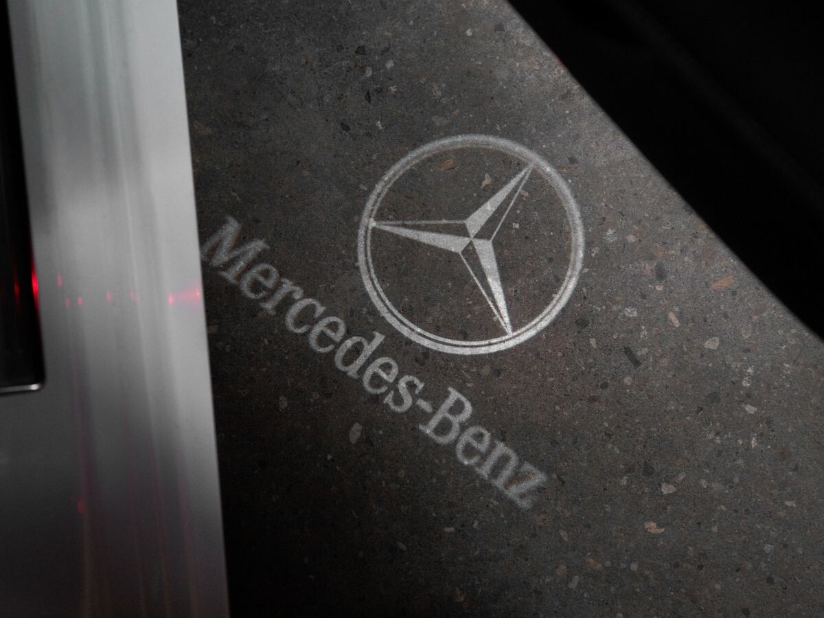 Mercedes-Benz E-Class 2013 - фото автомобиля