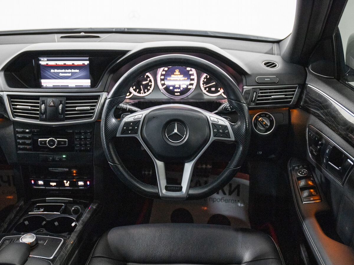 Mercedes-Benz E-Class 2013 - фото автомобиля