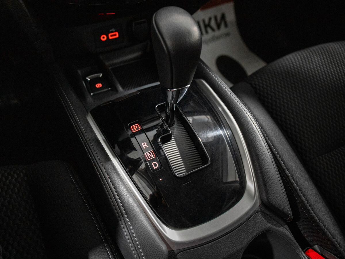 Nissan X-Trail 2021 - фото автомобиля