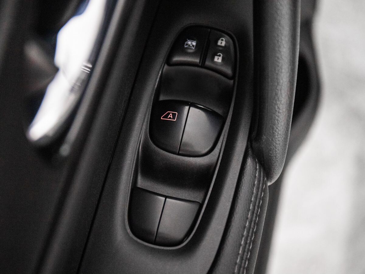 Nissan X-Trail 2021 - фото автомобиля