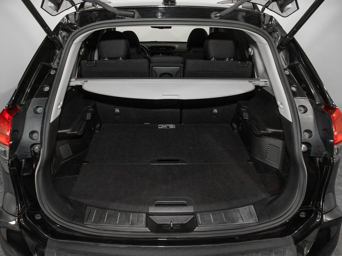 Nissan X-Trail 2021 - фото автомобиля