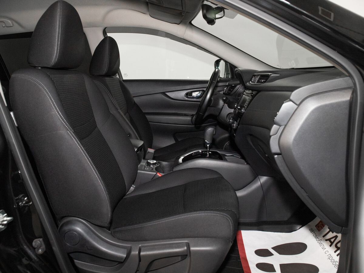 Nissan X-Trail 2021 - фото автомобиля