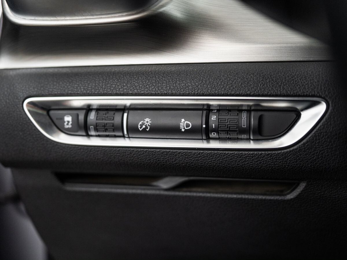 Geely Coolray 2020 - фото автомобиля