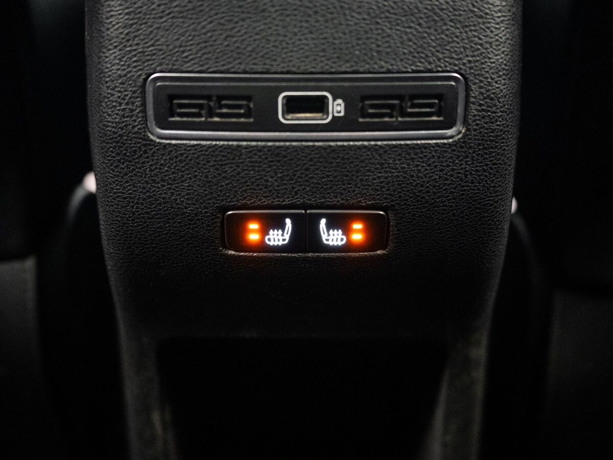 Geely Coolray 2020 - фото автомобиля