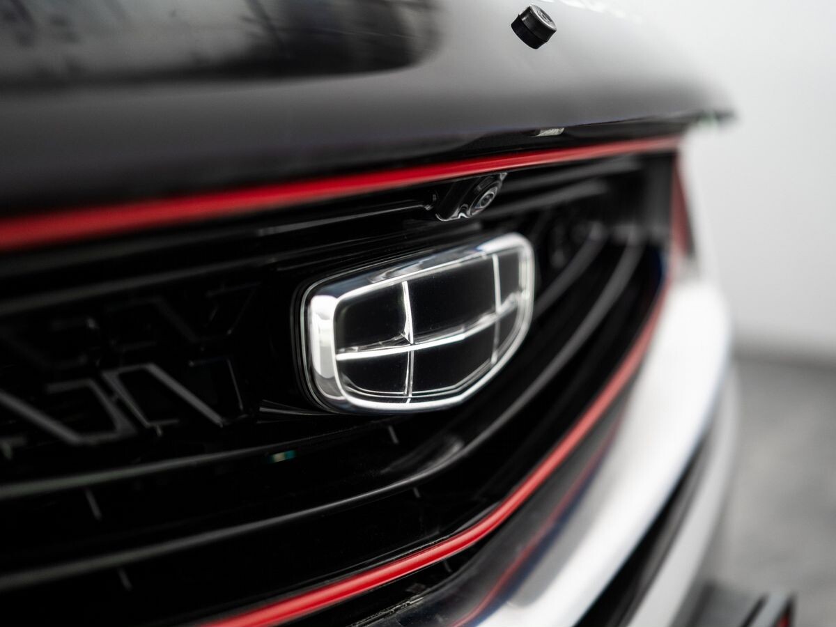 Geely Coolray 2020 - фото автомобиля