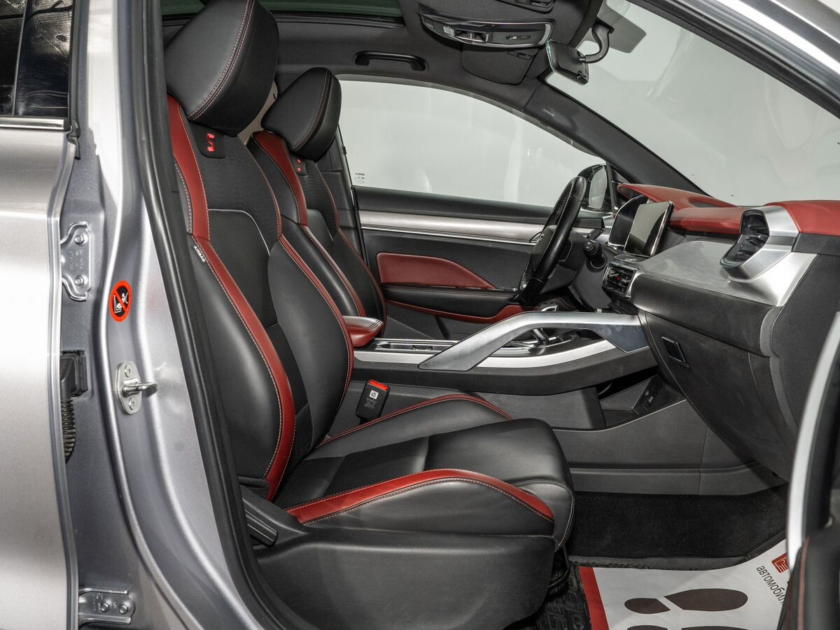 Geely Coolray 2020 - фото автомобиля