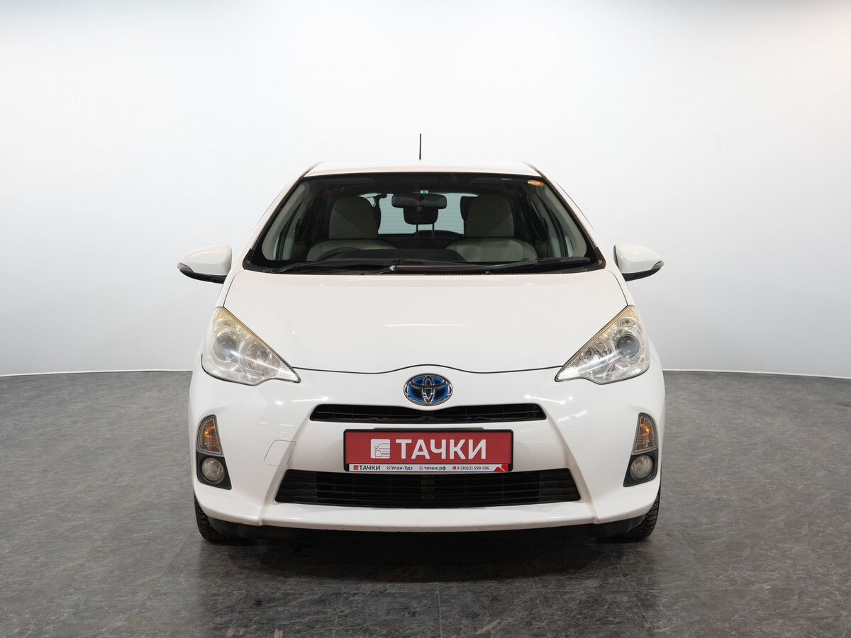 Toyota Aqua 2013 - фото автомобиля