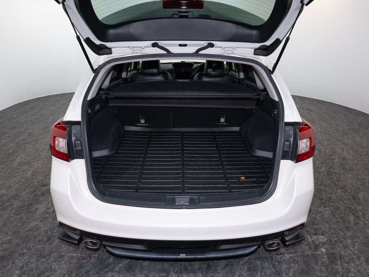 Subaru Levorg 2016 - фото автомобиля