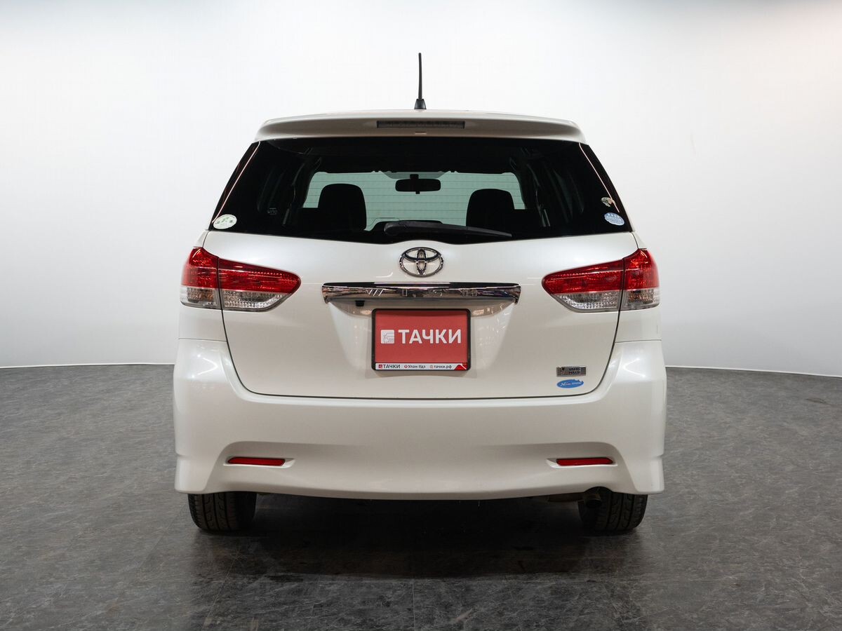 Toyota Wish 2009 - фото автомобиля