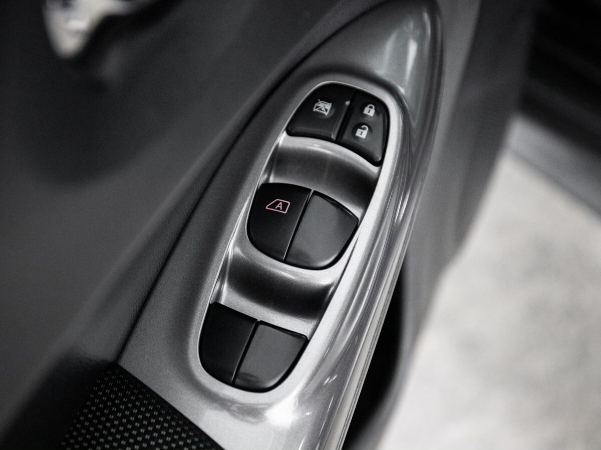 Nissan Juke 2014 - фото автомобиля