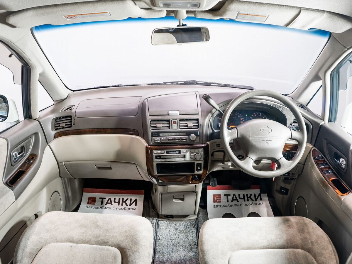 Nissan Presage 1998 - фото автомобиля