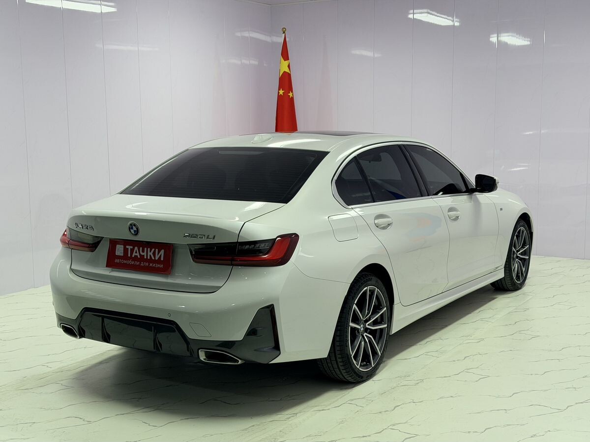 BMW 3-Series 2022 - фото автомобиля