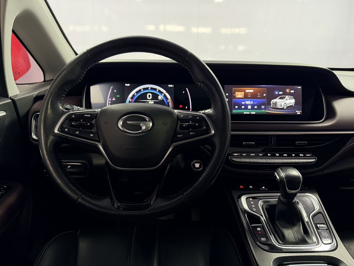 GAC Trumpchi M6 Pro 2022 - фото автомобиля