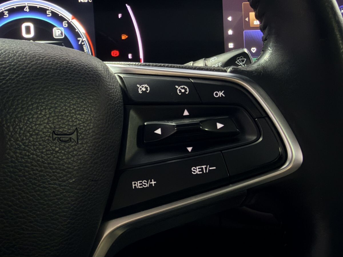 GAC Trumpchi M6 Pro 2022 - фото автомобиля