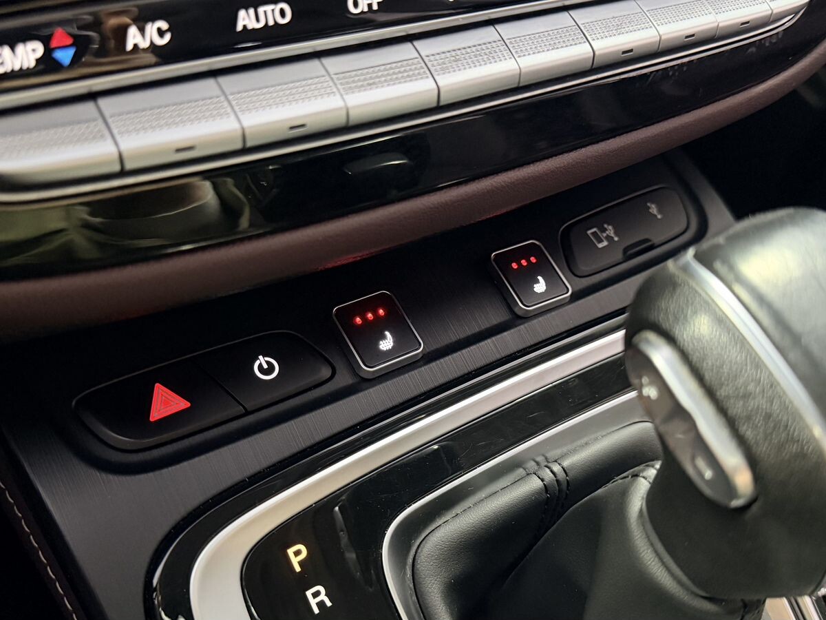 GAC Trumpchi M6 Pro 2022 - фото автомобиля