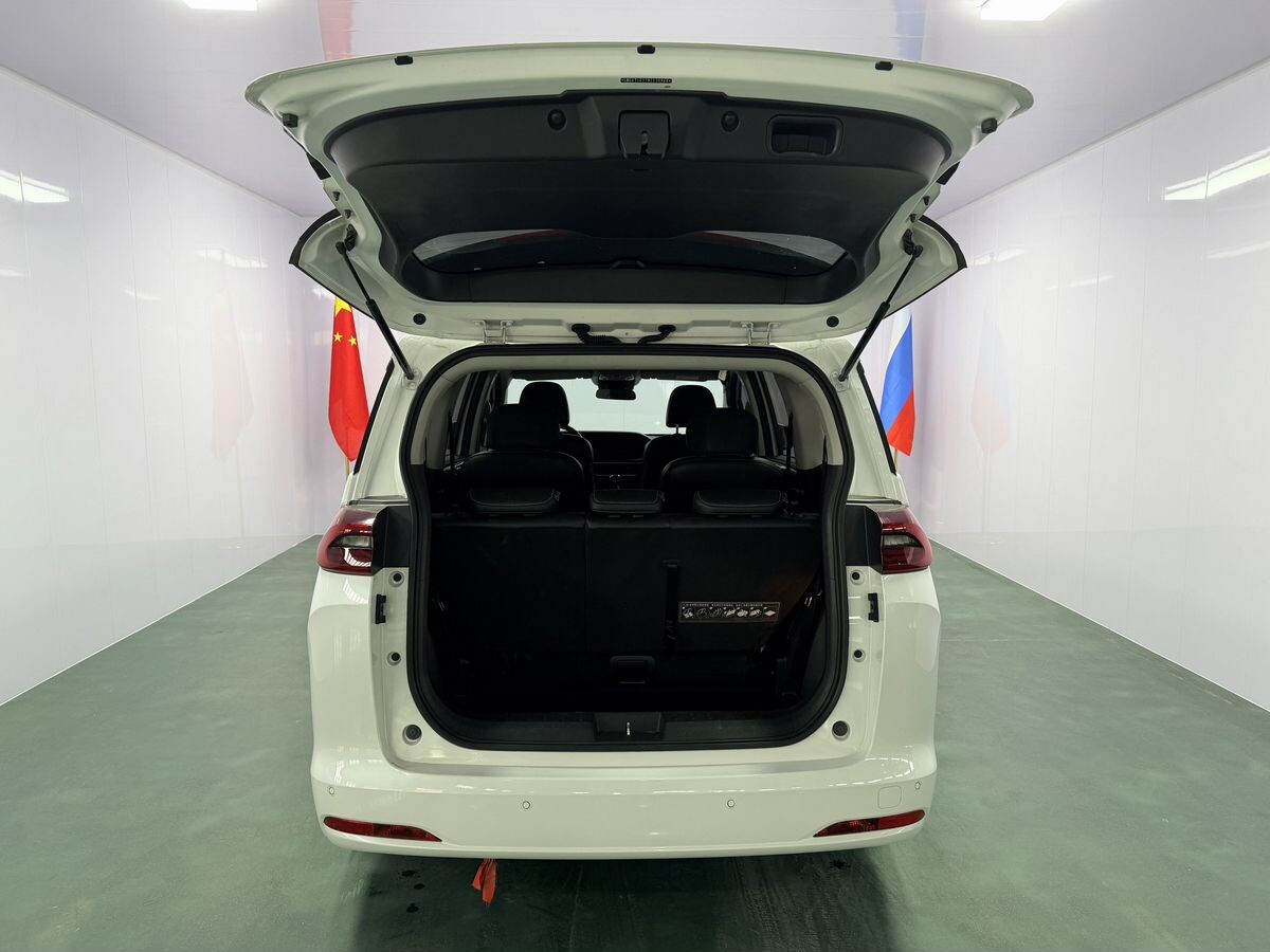 GAC Trumpchi M6 Pro 2022 - фото автомобиля