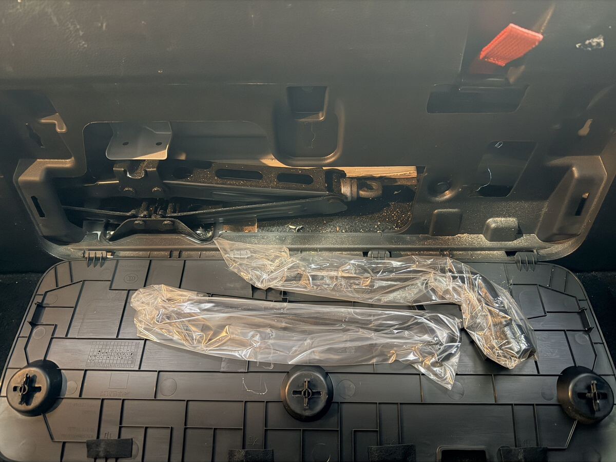 GAC Trumpchi M6 Pro 2022 - фото автомобиля