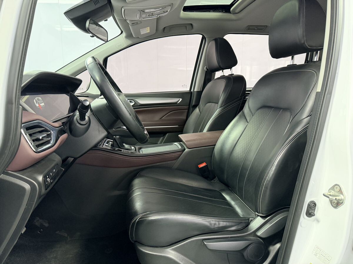 GAC Trumpchi M6 Pro 2022 - фото автомобиля