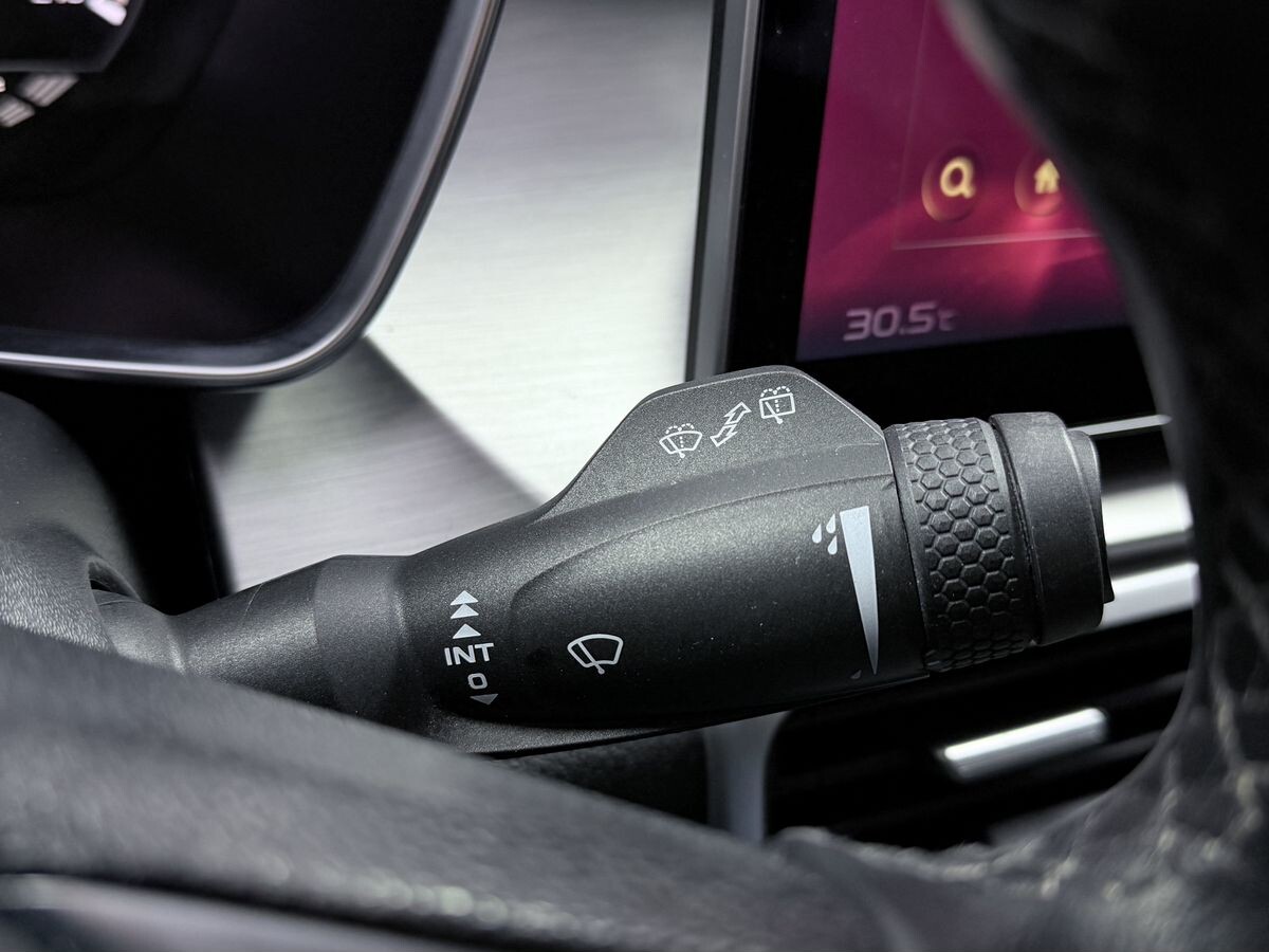 Geely Coolray 2021 - фото автомобиля